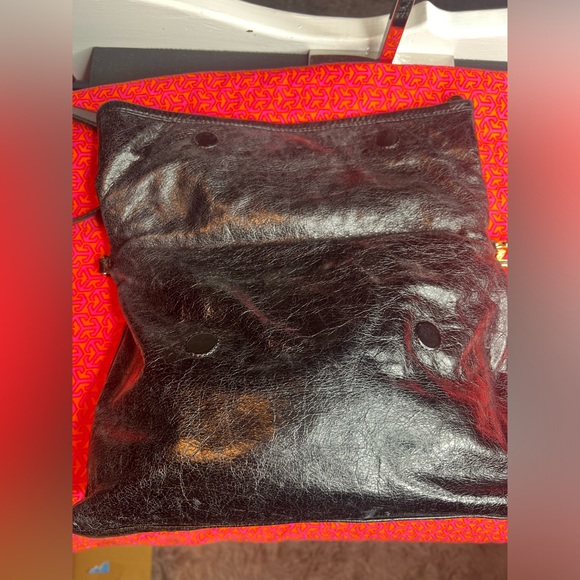 Tory Burch Classy Black Bag - Picture 6 of 9